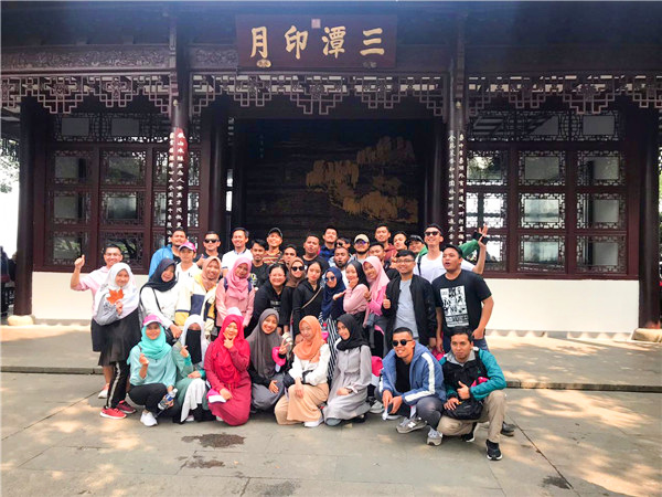 集團總部組織海外印尼培訓班學員“杭州一日遊”活動